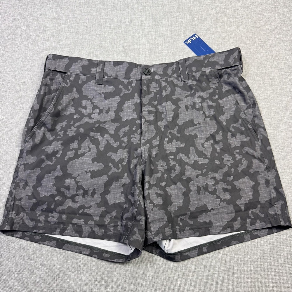 Huk Shorts Mens 40 XL Gray Camouflage Fishing 6 Inseam Polyester Pockets